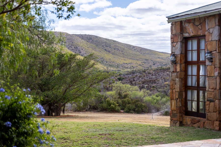 5 Bedroom Property for Sale in Uitenhage Rural Eastern Cape